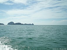 06.01.06.IslandHopping1.jpg